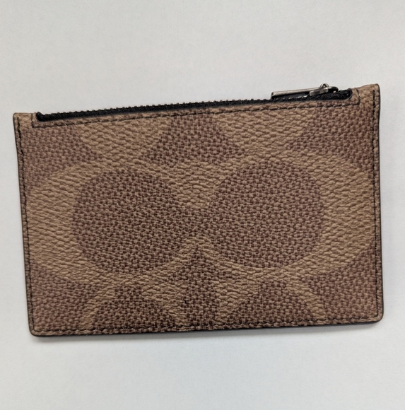 Coach L Zip Card Case In Signature Canvas NWT - Picture 1 of 4